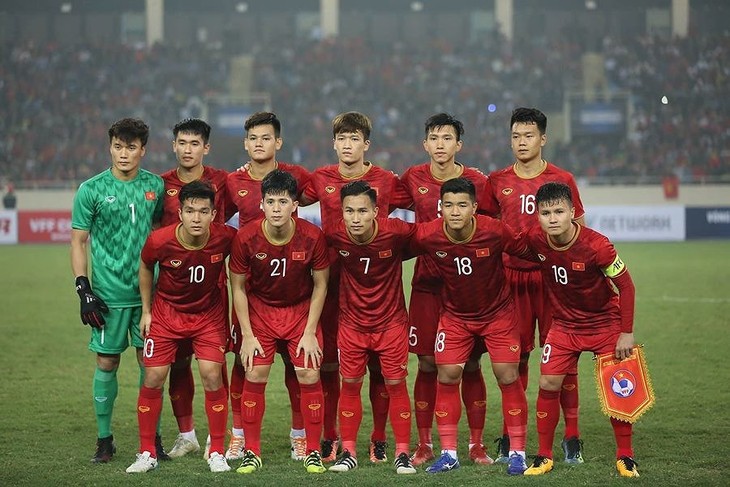 Le secrétaire général de l'AFC félicite l'équipe des moins de 23 ans du Vietnam - ảnh 1