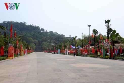 Fête des rois Hùng : Phu Tho prête à accueillir des visiteurs - ảnh 1