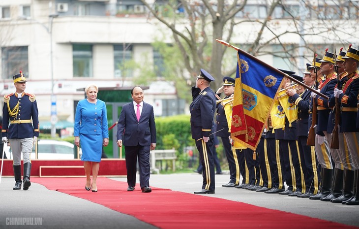 Entretien Nguyên Xuân Phuc-Viorica Dancila - ảnh 1