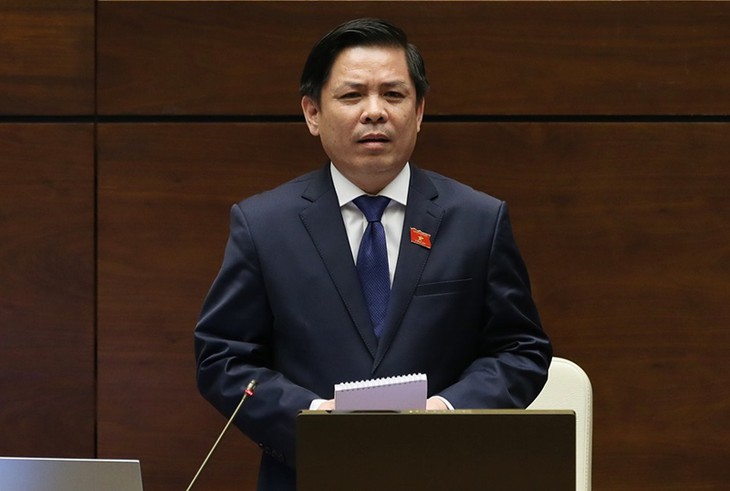 Assemblée nationale: Nguyên Van Thê répond aux questions des députés - ảnh 1