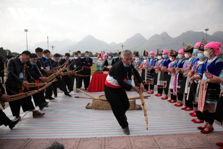La 3e Fête culturelle nationale des Mông - ảnh 1