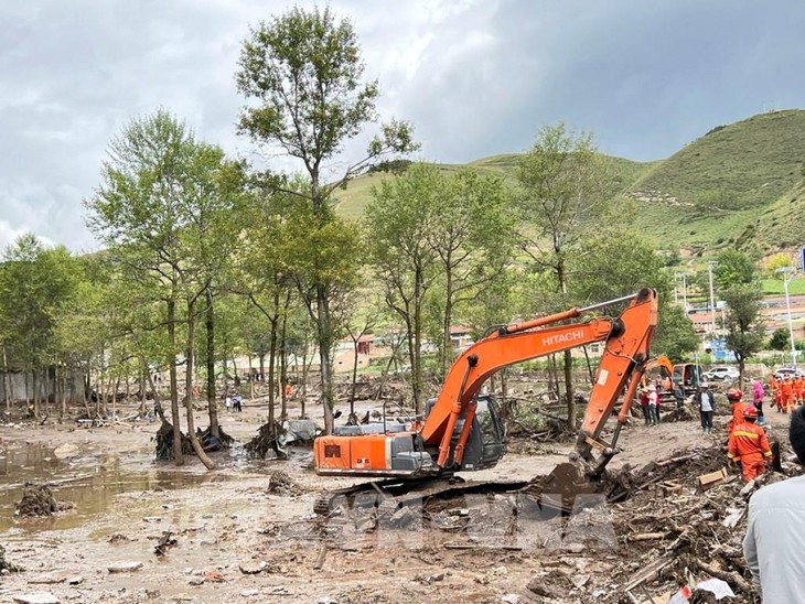 Chine: 25 morts et 5 personnes portées disparues dans les crues soudaines au Qinghai - ảnh 1