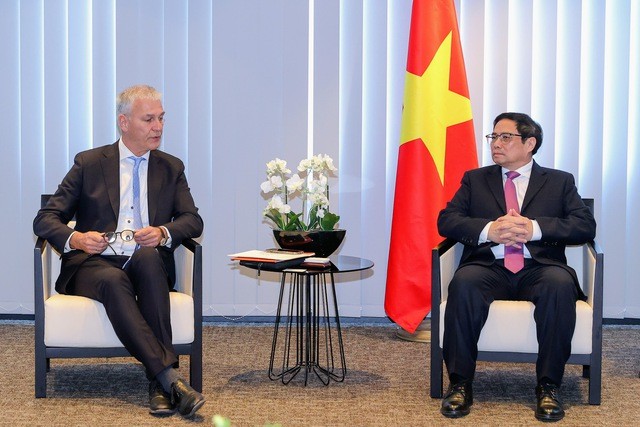 Le président de l'Alliance Belgique-Vietnam reçu par Pham Minh Chinh  - ảnh 1