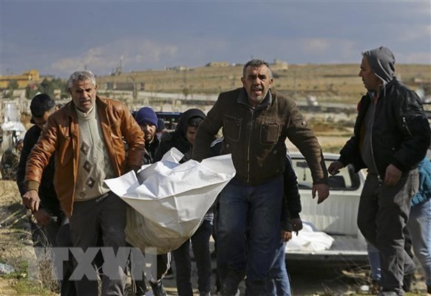 Entrée du premier convoi d'aide de l'ONU dans le nord de la Syrie après le tremblement de terre  - ảnh 1