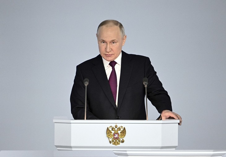 Poutine: La Russie s’efforce de résoudre le conflit ukrainien par les voies pacifiques - ảnh 1