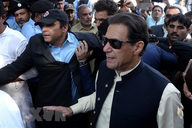 L’ex-premier ministre pakistanais Imran Khan libéré sous caution  - ảnh 1