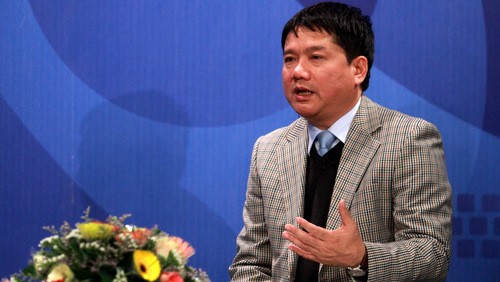 Bộ trưởng Bộ GTVT Đinh La Thăng đối thoại với thính giả Đài TNVN - ảnh 1