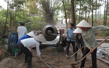 Xây dựng giao thông nông thôn ở quê hương cách mạng Tuyên Quang - ảnh 1