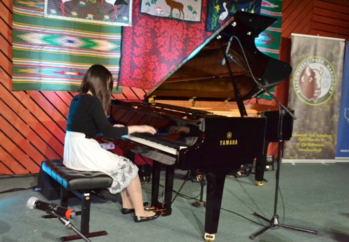 Tài năng âm nhạc Lê Thu Quỳnh tham gia hòa nhạc quốc tế Sô- panh ở xứ sở bò tót - ảnh 3