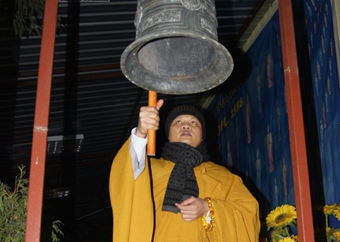 Người Việt tại Warszawa đón xuân Quý Tỵ 2013 - ảnh 12