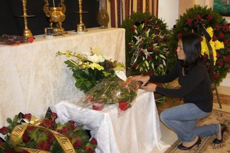 Đại sứ quán Việt Nam tại Ba Lan mở sổ tang, tổ chức Lễ viếng Đại tướng Võ Nguyên Giáp - ảnh 9