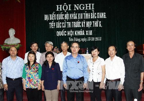 Phó Thủ tướng Nguyễn Thiện Nhân tiếp xúc cử tri tại Bắc Giang - ảnh 1