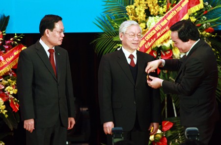 Tổng Bí thư Nguyễn Phú Trọng dự lễ kỷ niệm 20 năm Đại học Quốc gia Hà Nội - ảnh 1