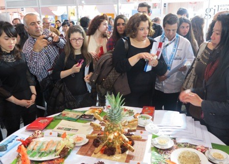Ẩm thực Việt Nam tại Hội chợ quốc tế lần thứ 9 về Du lịch và Ẩm thực ở Athen - ảnh 5