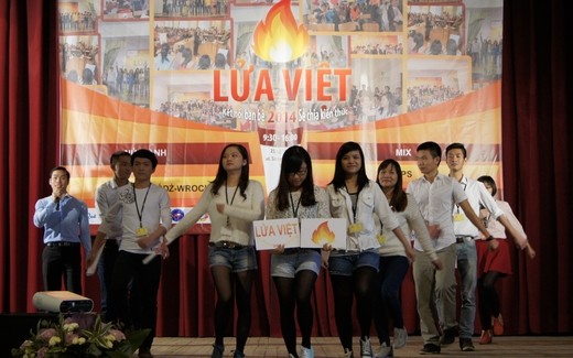 Thanh niên, sinh viên Việt Nam tại Ba Lan: giao lưu Lửa Việt 2014 - ảnh 2