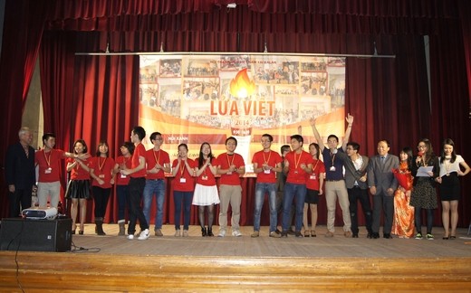 Thanh niên, sinh viên Việt Nam tại Ba Lan: giao lưu Lửa Việt 2014 - ảnh 9