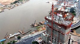 Thành phố Hồ Chí Minh đánh giá tình hình kinh tế - xã hội 4 tháng đầu năm  - ảnh 1