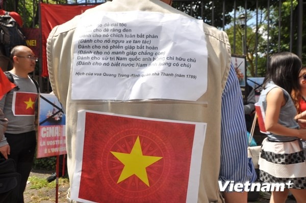  Cộng đồng người Việt Nam ở nước ngoài tiếp tục phản đối Trung Quốc  - ảnh 1