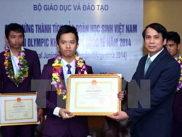 Lễ đón đoàn học sinh Việt Nam đạt 5 huy chương tại Olympic khoa học trẻ quốc tế  - ảnh 1