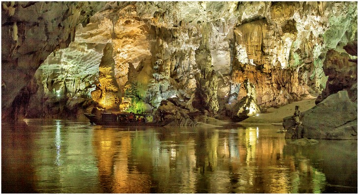 Việt Nam được xếp hạng là một trong những điểm đến du lịch hàng đầu năm 2015  - ảnh 1