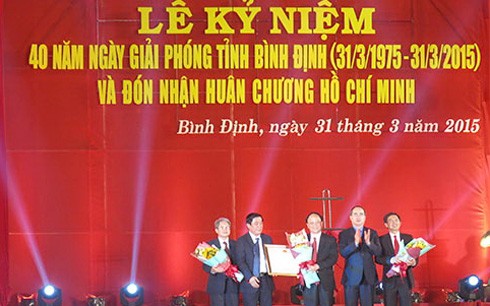 Tỉnh Bình Định tổ chức lễ kỷ niệm 40 năm ngày giải phóng  - ảnh 1