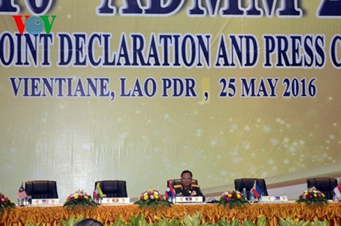 Bộ trưởng Quốc phòng ASEAN tái khẳng định tự do hàng hải ở Biển Đông - ảnh 1