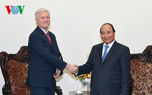 Thủ tướng Nguyễn Xuân Phúc tiếp Giám đốc Quốc gia ADB tại Việt Nam - ảnh 2
