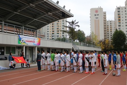 Du học sinh Việt tại Hàn tổ chức giải bóng đá gây quỹ cứu trợ đồng bào miền Trung - ảnh 3