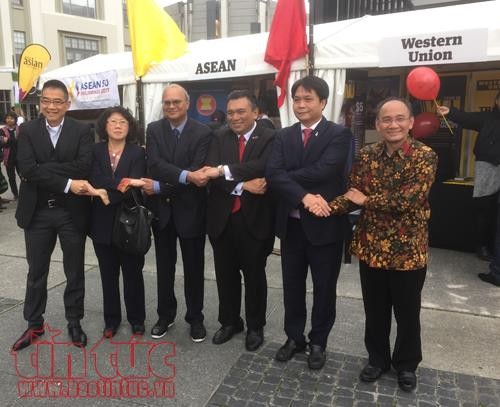 Việt Nam tham gia Hội chợ đêm ASEAN-Đông Nam Á 2017 ở New Zealand - ảnh 1
