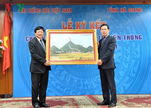 VOV và UBND tỉnh Hà Giang ký kết Chương trình hợp tác truyền thông - ảnh 3