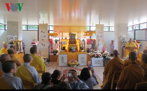 Phật tử ở Pháp tiễn đưa hòa thượng Thích Phước Đường về cõi vĩnh hằng - ảnh 1