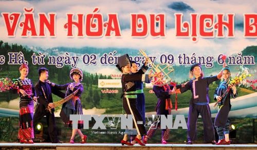 Tưng bừng Tuần lễ văn hóa du lịch Bắc Hà ở Lào Cai  - ảnh 1