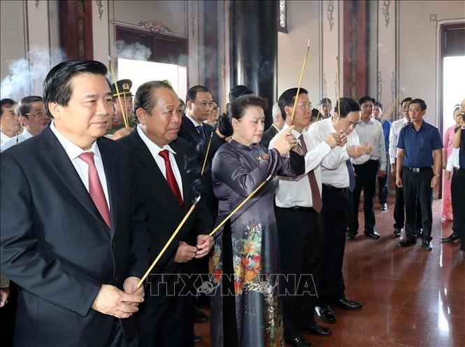  Chủ tịch Quốc hội dự Lễ kỷ niệm 110 năm ngày sinh Luật sư Nguyễn Hữu Thọ - ảnh 1