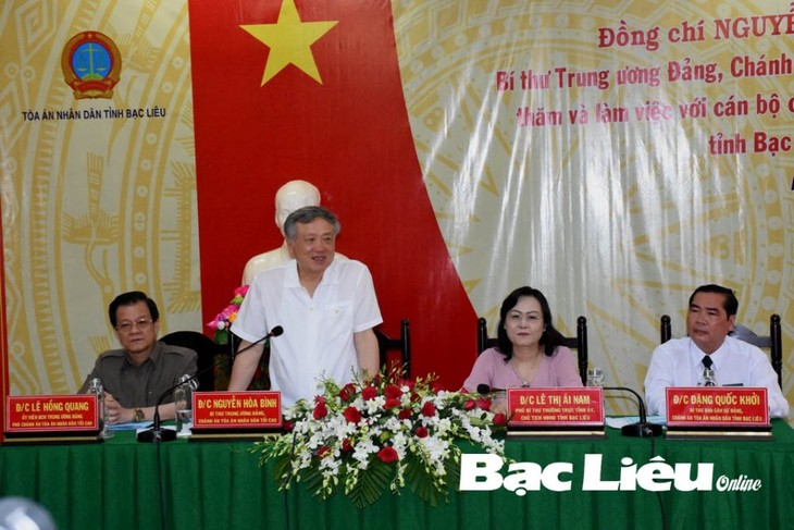 Chánh án Tòa án nhân dân tối cao Nguyễn Hòa Bình làm việc tại Bạc Liêu - ảnh 1