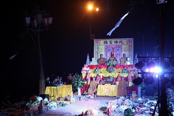 Tỉnh Hải Dương tổ chức lễ cầu an trên sông Lục Đầu - ảnh 1