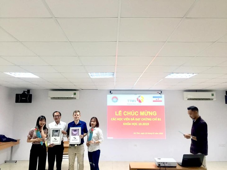 Trung tâm ngoại ngữ MV: Góp một nhịp cầu hợp tác giáo dục kinh tế Việt - Đức - ảnh 4