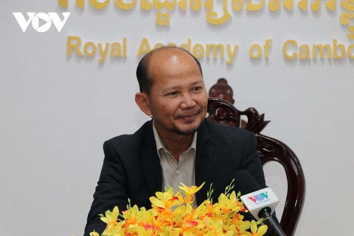 Chuyên gia Campuchia: Đảng CSVN đã đưa đất nước vững vàng phát triển - ảnh 1