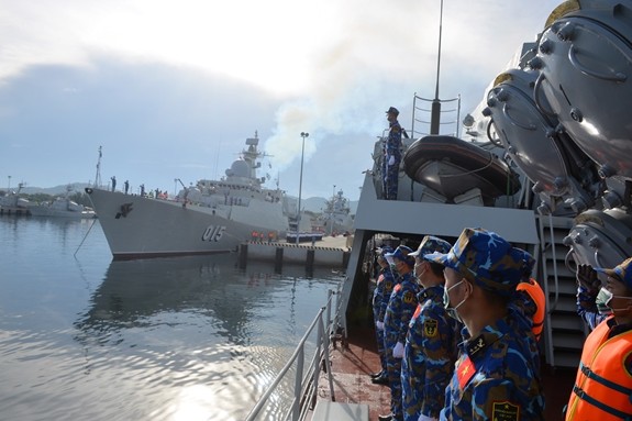 Hai Chiến hạm của Hải quân Việt Nam sang Nga dự Hội thao Quân sự quốc tế - ảnh 1