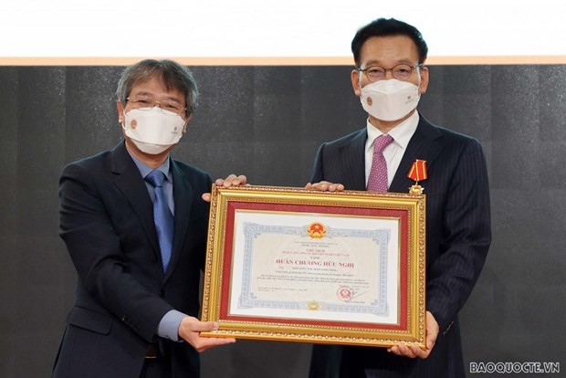 Trao Huân chương Hữu nghị cho cựu Tổng lãnh sự danh dự Việt Nam tại Gwangju-Jeonnam (Hàn Quốc) - ảnh 1