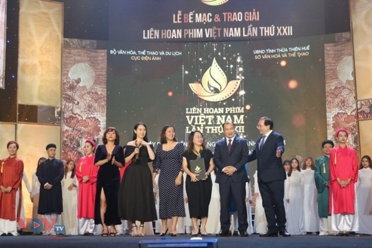 Nhìn lại điện ảnh Việt 2021 - ảnh 1