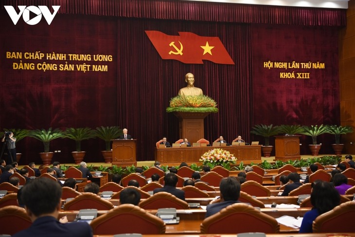 Nghị quyết số 15 của Bộ Chính trị về phương hướng, nhiệm vụ phát triển Thủ đô Hà Nội đến năm 2030, tầm nhìn đến năm 2045 - ảnh 1
