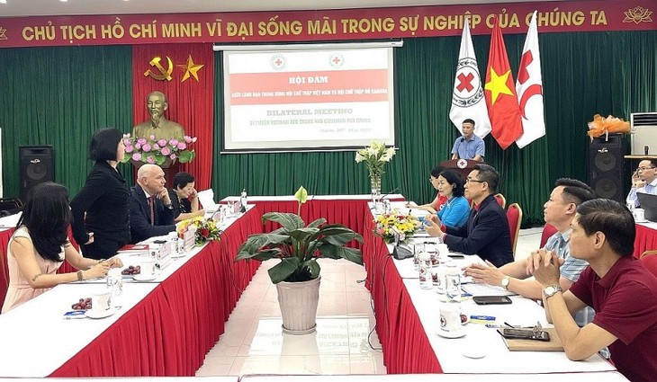 Hội Chữ thập đỏ hai quốc gia Việt Nam và Canada hợp tác, hỗ trợ nhau trong hoạt động nhân đạo - ảnh 1