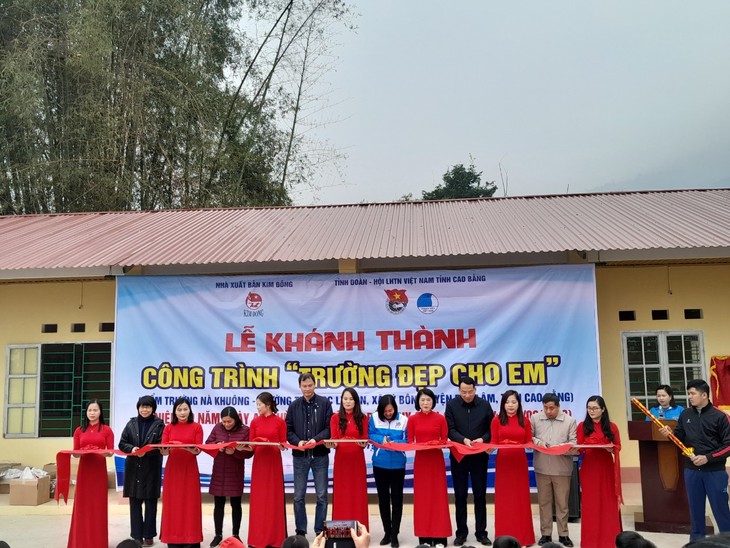 NXB Kim Đồng khánh thành 2 phòng học tại Nà Khuông, Cao Bằng - ảnh 1