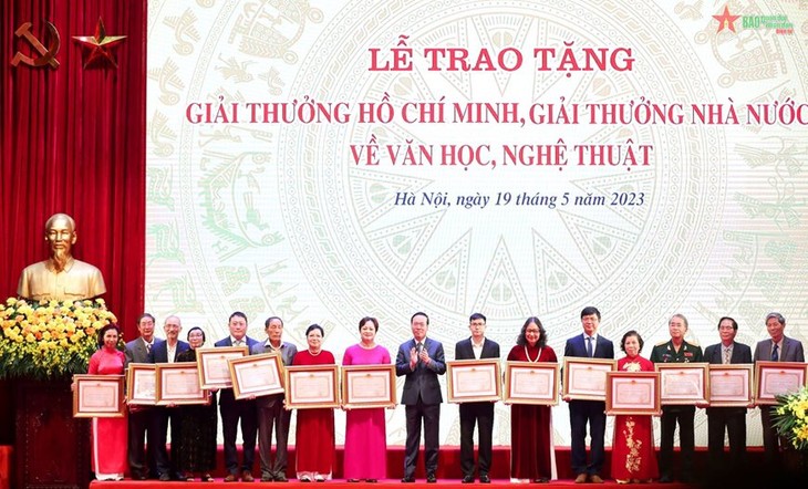 Dấu ấn một số tác phẩm văn nghệ nhận Giải thưởng Hồ Chí Minh, Giải thưởng Nhà nước - ảnh 1