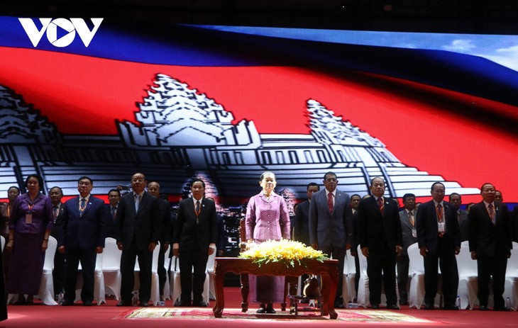 Kỷ niệm 45 năm ngày thành lập Mặt trận Đoàn kết phát triển Tổ quốc Campuchia  - ảnh 1