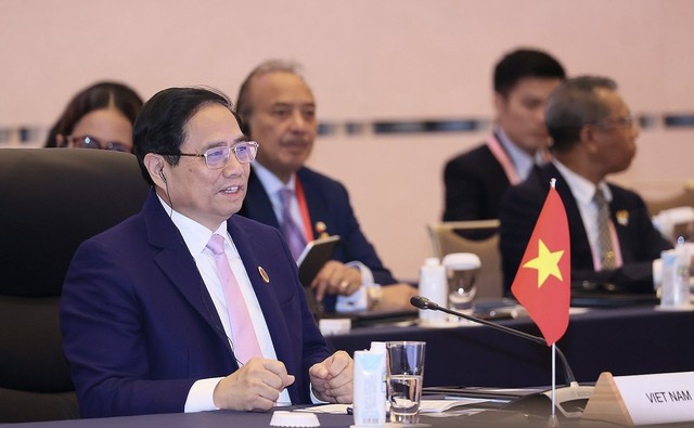 Thủ tướng Phạm Minh Chính dự Hội nghị Cấp cao kỷ niệm 50 năm quan hệ ASEAN-Nhật Bản - ảnh 1