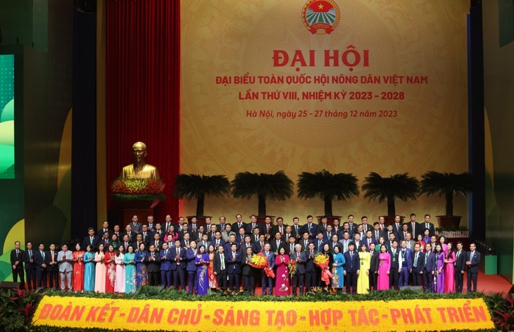 Ra mắt Ban lãnh đạo Hội Nông dân Việt Nam khóa VIII - ảnh 1