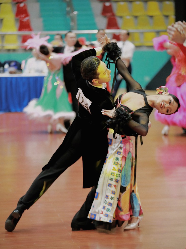 Mãn nhãn với vũ điệu Latin của cặp vận động viên Hà Nội tại giải vô địch toàn quốc - ảnh 4