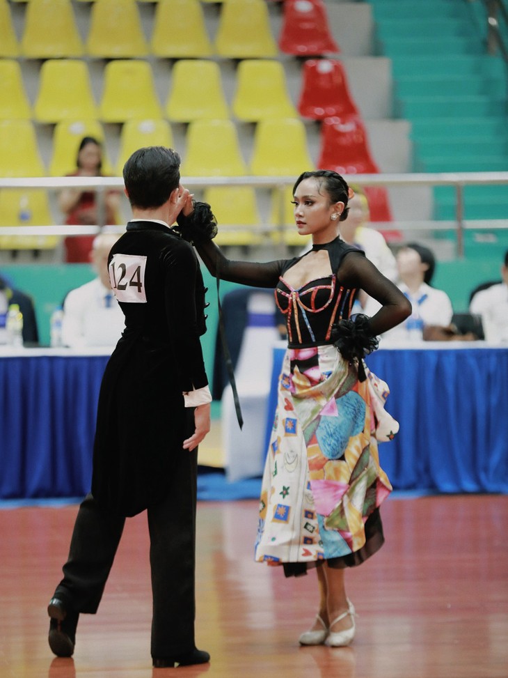 Mãn nhãn với vũ điệu Latin của cặp vận động viên Hà Nội tại giải vô địch toàn quốc - ảnh 2