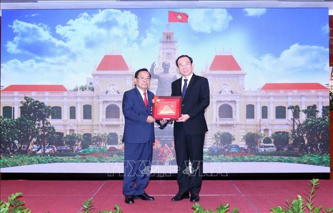 Thành phố Hồ Chí Minh chú trọng tăng cường hợp tác với các đối tác Lào - ảnh 1
